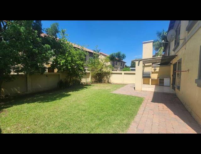 3 BEDROOM TOWNHOUSE FOR SALE IN ANNLIN